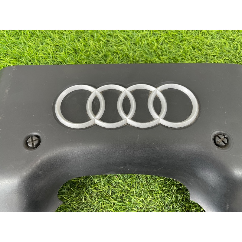 Декоративная крышка двигателя (двигатель и элементы) AUDI A4 B6 2.4BDV 078103927AH