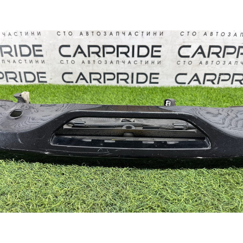 Спойлер (кузов и элементы) Jeep Grand Cherokee wk2 1VN50TRMA