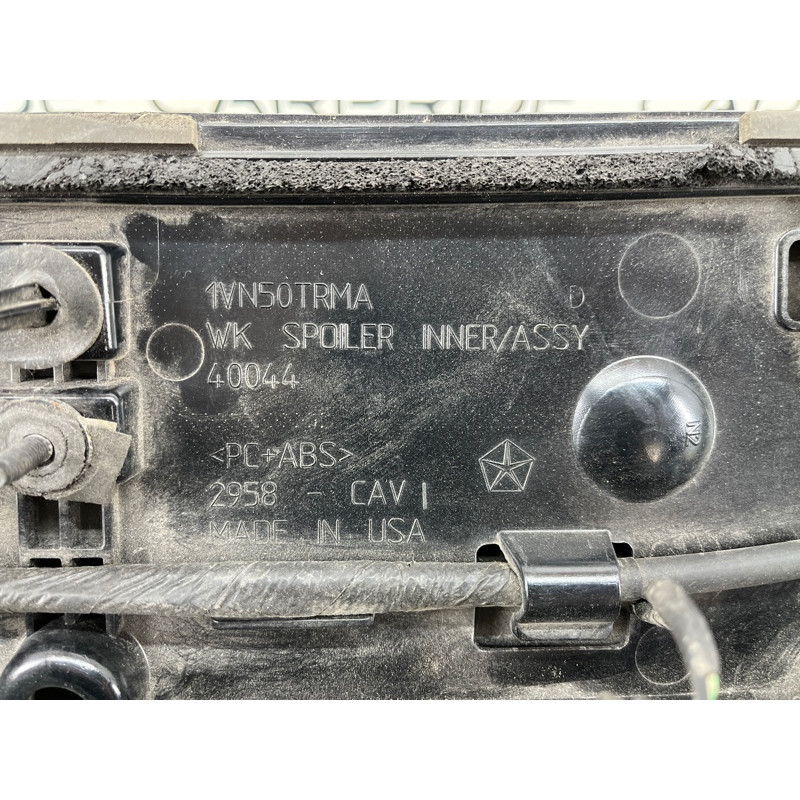 Спойлер (кузов и элементы) Jeep Grand Cherokee wk2 1VN50TRMA