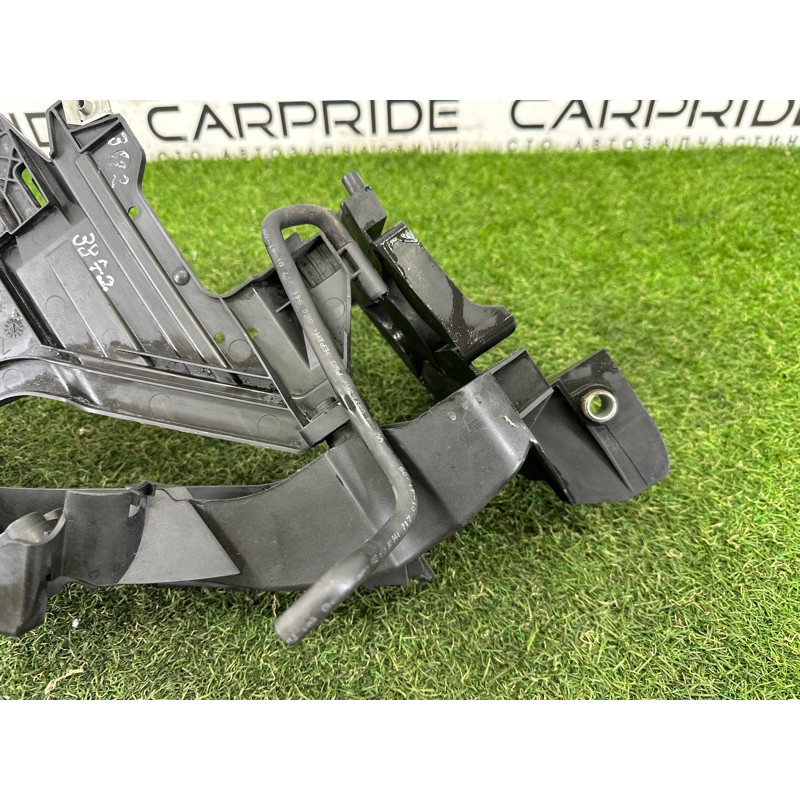 Кронштейн фары (кузов и элементы) AUDI A4 B8 2010 2.0 CAEB 8K0805607C