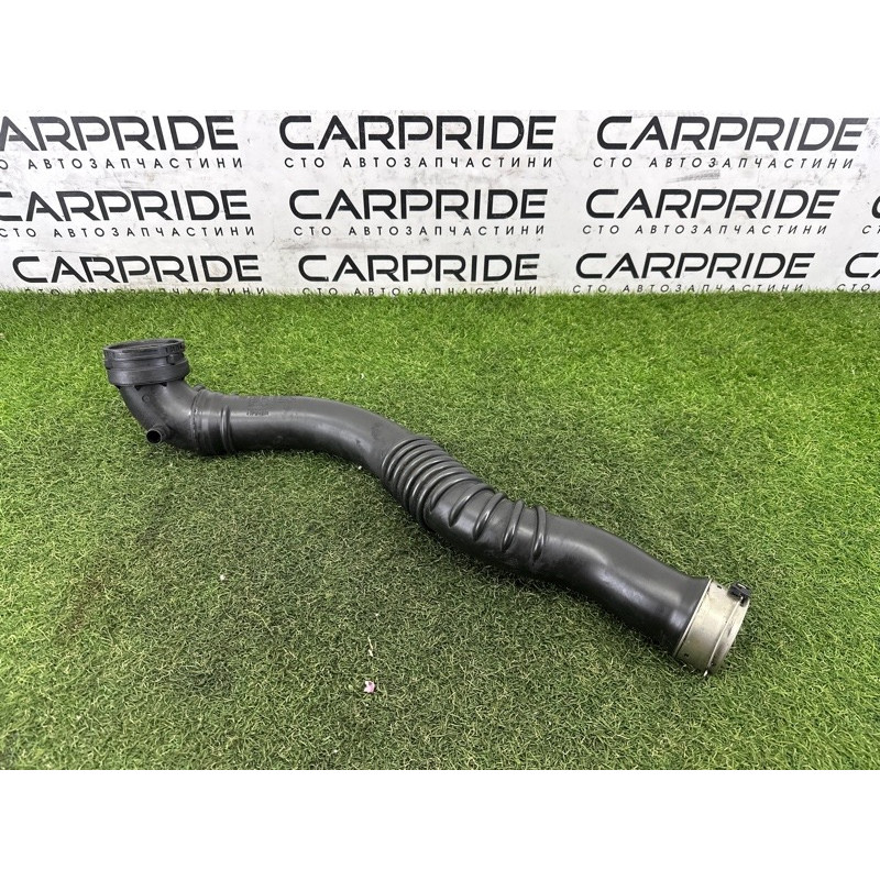 Патрубок інтеркулера (двигун та елементи) BMW 3-series F30 2013 2.0 13717605044
