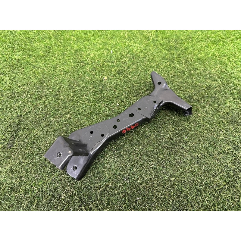 Крепление крыла (кузов и элементы) AUDI A3 8V 2016 1.8 CNSB 8V0821135C