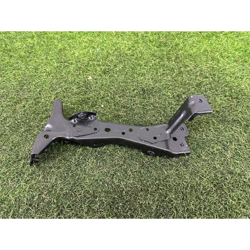 Крепление крыла (кузов и элементы) AUDI A3 8V 2016 1.8 CNSB 8V0821135C