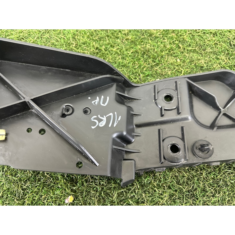 Кріплення бампера (кузов и элементы) LAND ROVER RANGE ROVER Sport L494 2016 3.0 Diesel LR055887