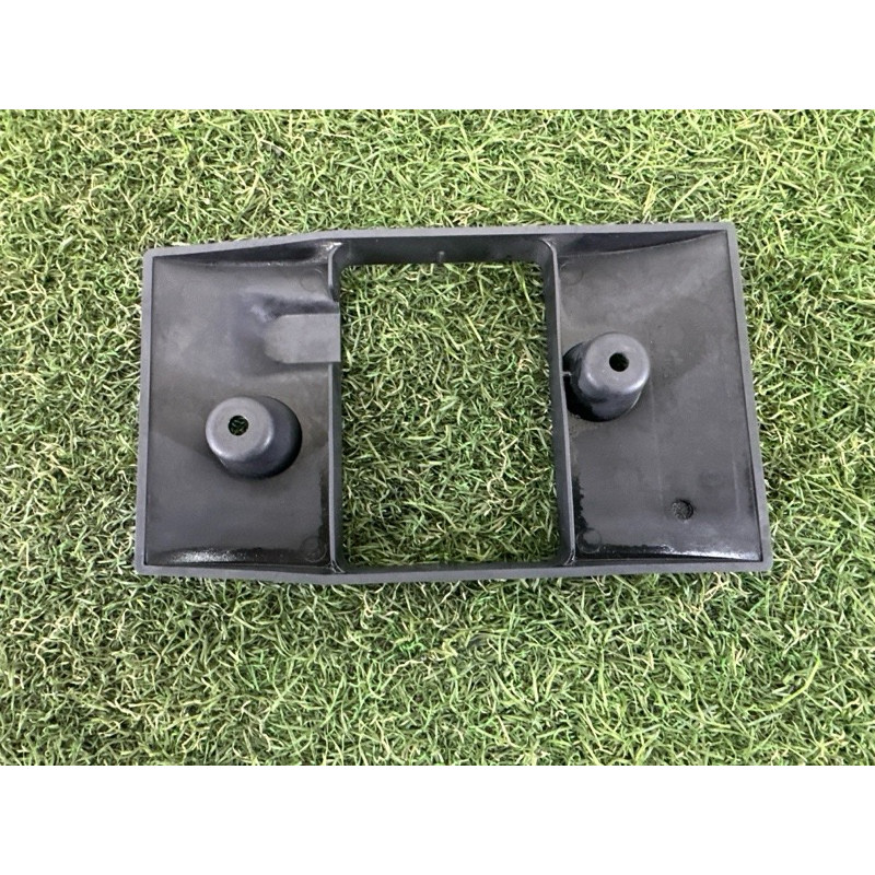 Кронштейн датчика сліпих зон (кузов и элементы) LAND ROVER RANGE ROVER Sport L494 2016 3.0 Diesel LR043933