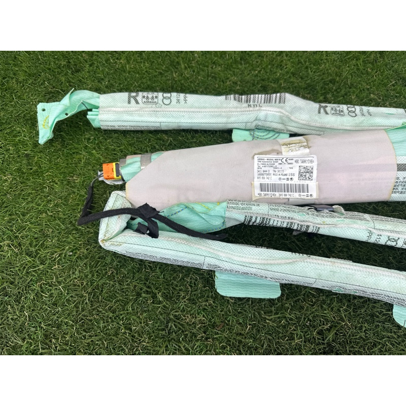 Airbag шторка (airbag/безопасность) AUDI A3 8V 2016 1.8 CNSB 8V5880742C