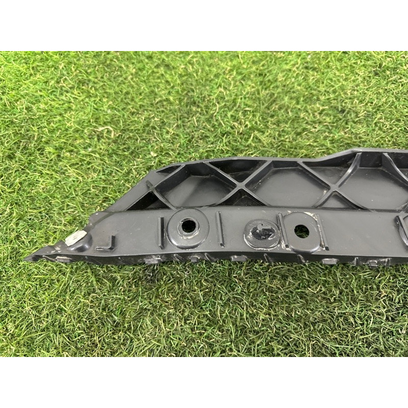 Кріплення бампера (кузов и элементы) LAND ROVER RANGE ROVER Sport L494 2016 3.0 Diesel LR055888