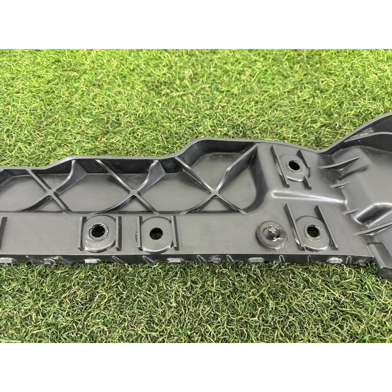 Кріплення бампера (кузов и элементы) LAND ROVER RANGE ROVER Sport L494 2016 3.0 Diesel LR055888