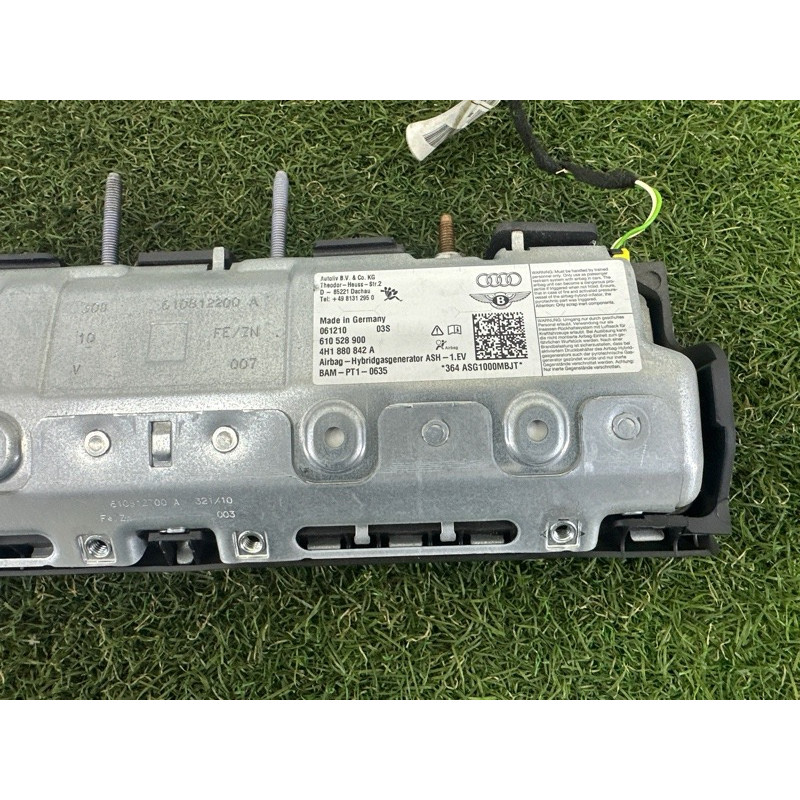 Airbag коленей (airbag/безопасность) AUDI A8 D4 2011 4.2 CDRA 4H1880842A