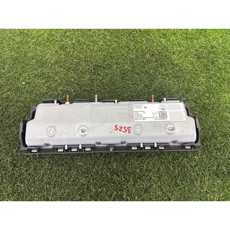 Airbag коленей (airbag/безопасность) AUDI A8 D4 2011 4.2 CDRA 4H1880841A