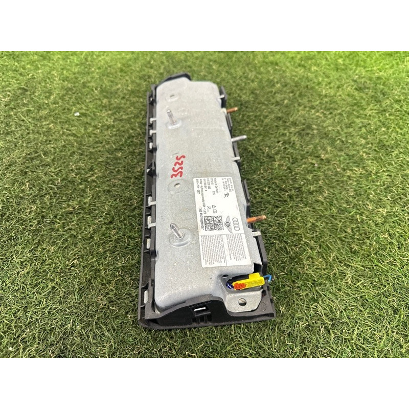 Airbag коленей (airbag/безопасность) AUDI A8 D4 2011 4.2 CDRA 4H1880841A