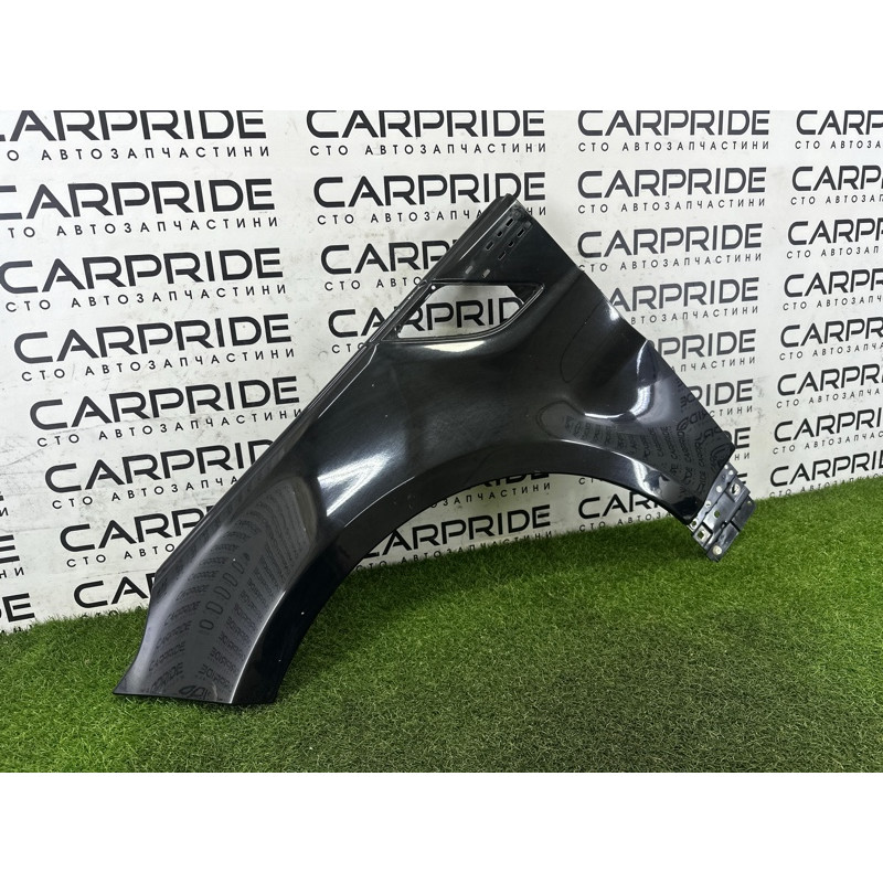 Крило (наружные элементы кузова) LAND ROVER RANGE ROVER Sport L494 2016 3.0 Diesel LR061824