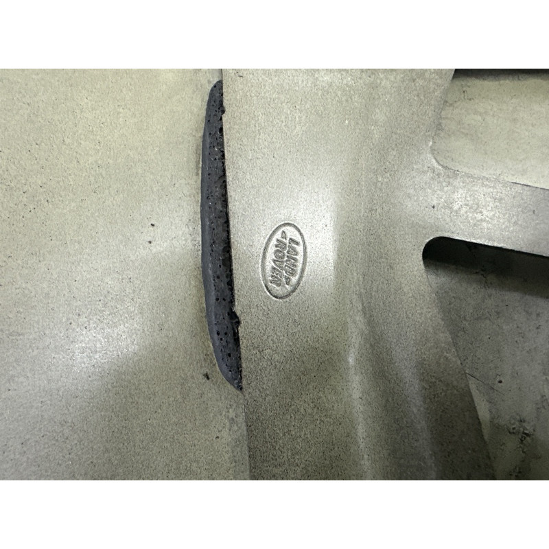 Крило (наружные элементы кузова) LAND ROVER RANGE ROVER Sport L494 2016 3.0 Diesel LR061824