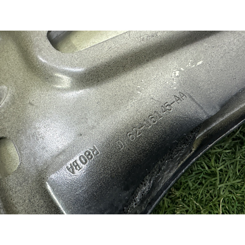 Крило (наружные элементы кузова) LAND ROVER RANGE ROVER Sport L494 2016 3.0 Diesel LR061824