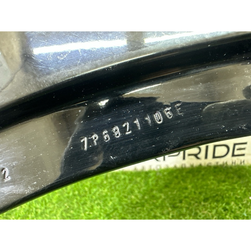 Крыло (наружные элементы кузова) Volkswagen Touareg NF 2012 3.0 Hybrid CGFA 7P6821106E