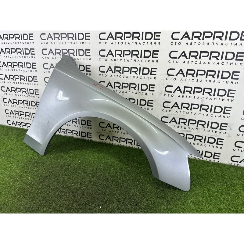 Крыло (наружные элементы кузова) AUDI A4 B8 2010 2.0 CAEB 8K0821106A