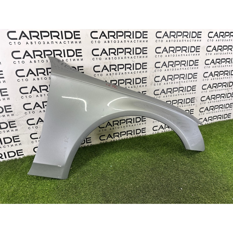 Крыло (наружные элементы кузова) AUDI A4 B8 2010 2.0 CAEB 8K0821106A