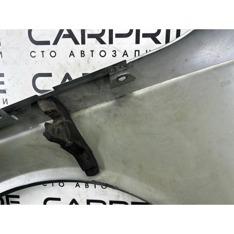 Крыло (наружные элементы кузова) AUDI A4 B8 2010 2.0 CAEB 8K0821106A