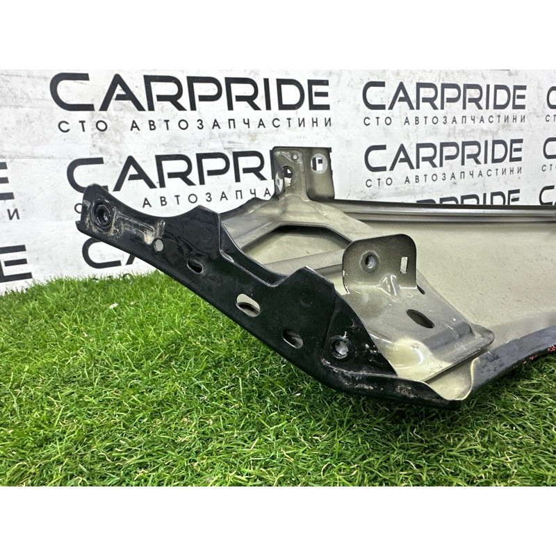 Крило (наружные элементы кузова) LAND ROVER RANGE ROVER Sport L494 2016 3.0 Diesel LR061823