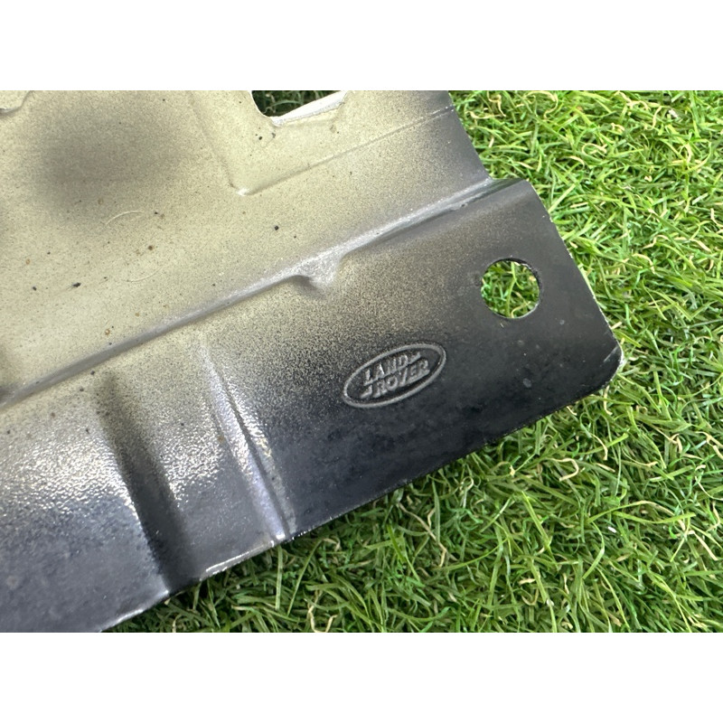 Крило (наружные элементы кузова) LAND ROVER RANGE ROVER Sport L494 2016 3.0 Diesel LR061823