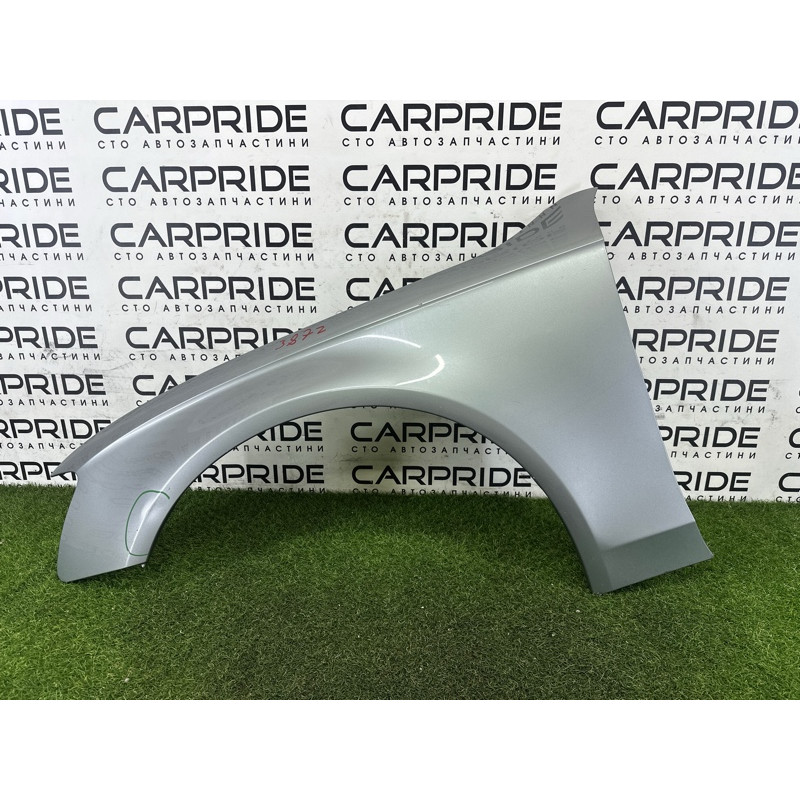 Крыло (наружные элементы кузова) AUDI A4 B8 2010 2.0 CAEB 8K0821105A