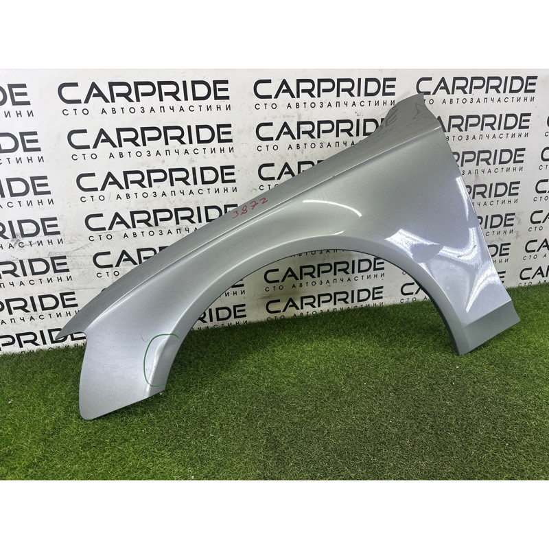 Крыло (наружные элементы кузова) AUDI A4 B8 2010 2.0 CAEB 8K0821105A