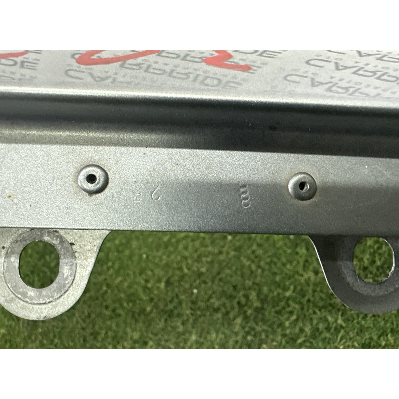 Крыло (наружные элементы кузова) AUDI A4 B8 2010 2.0 CAEB 8K0821105A