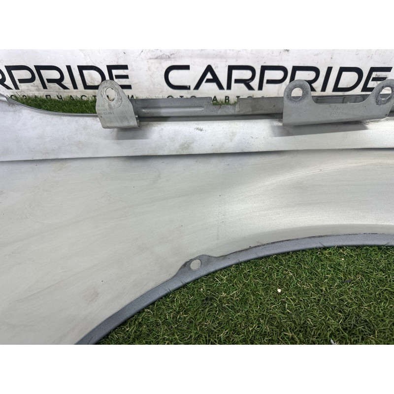 Крыло (наружные элементы кузова) AUDI A4 B8 2010 2.0 CAEB 8K0821105A