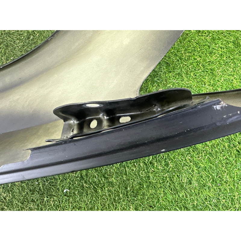 Крыло (наружные элементы кузова) AUDI Q5 8R 2010 3.2 CALB 8R0821106