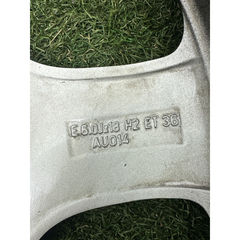 Запасное колесо (аксессуары) AUDI Q5 8R 2010 3.2 CALB 8R0601011