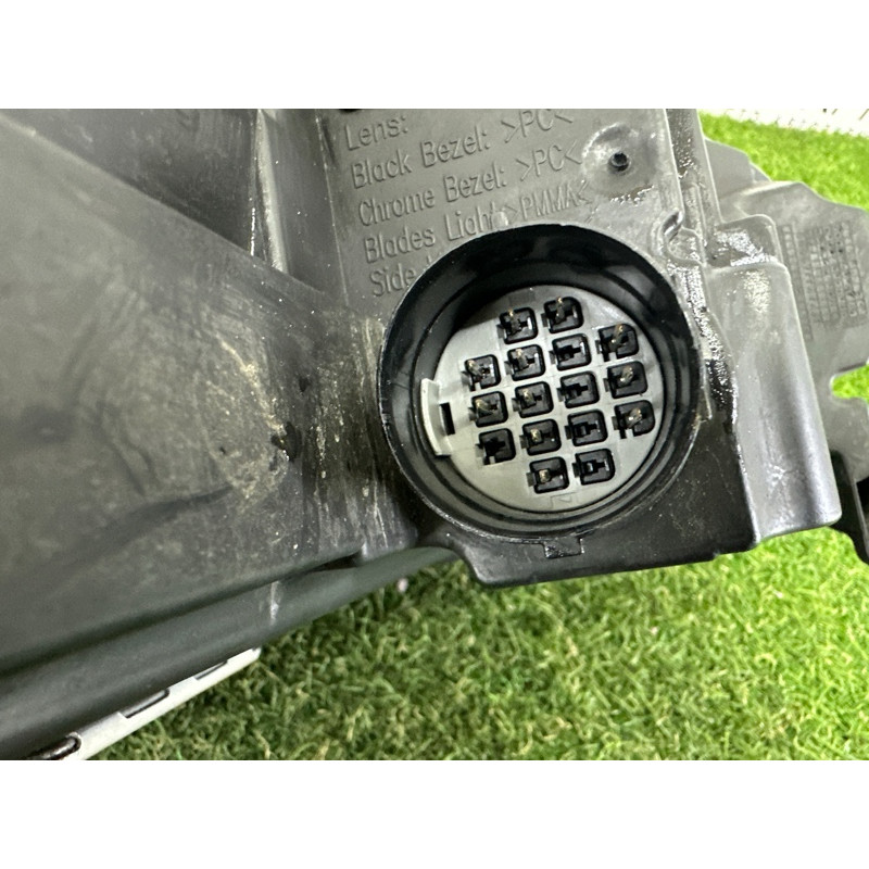 Фара (оптика) LAND ROVER RANGE ROVER Sport L494 2016 3.0 Diesel LR057273