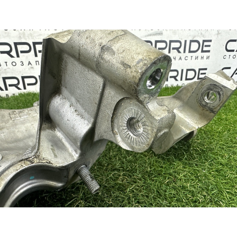 Кронштейн подрамника (подвеска) AUDI Q5 FY 2018 2.0 DAYB 80A399296R