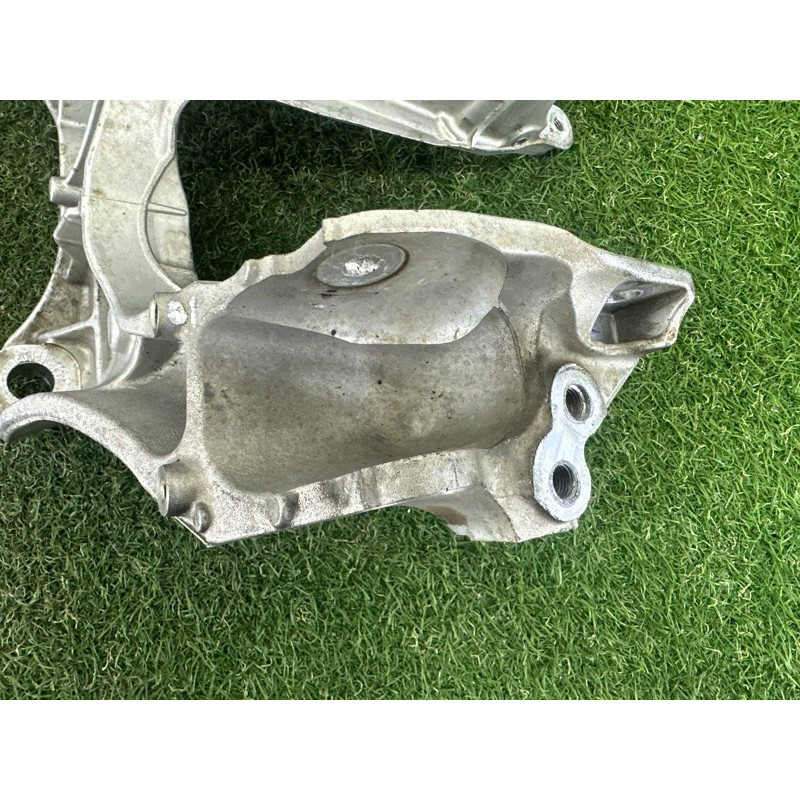 Кронштейн подрамника (подвеска) AUDI Q5 FY 2018 2.0 DAYB 80A399296R