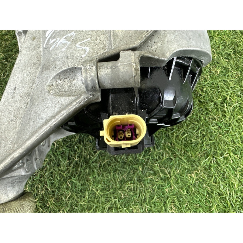 Подушка двигателя (двигатель и элементы) AUDI A4 B9 2018 2.0 DBPA 4M0199371FC