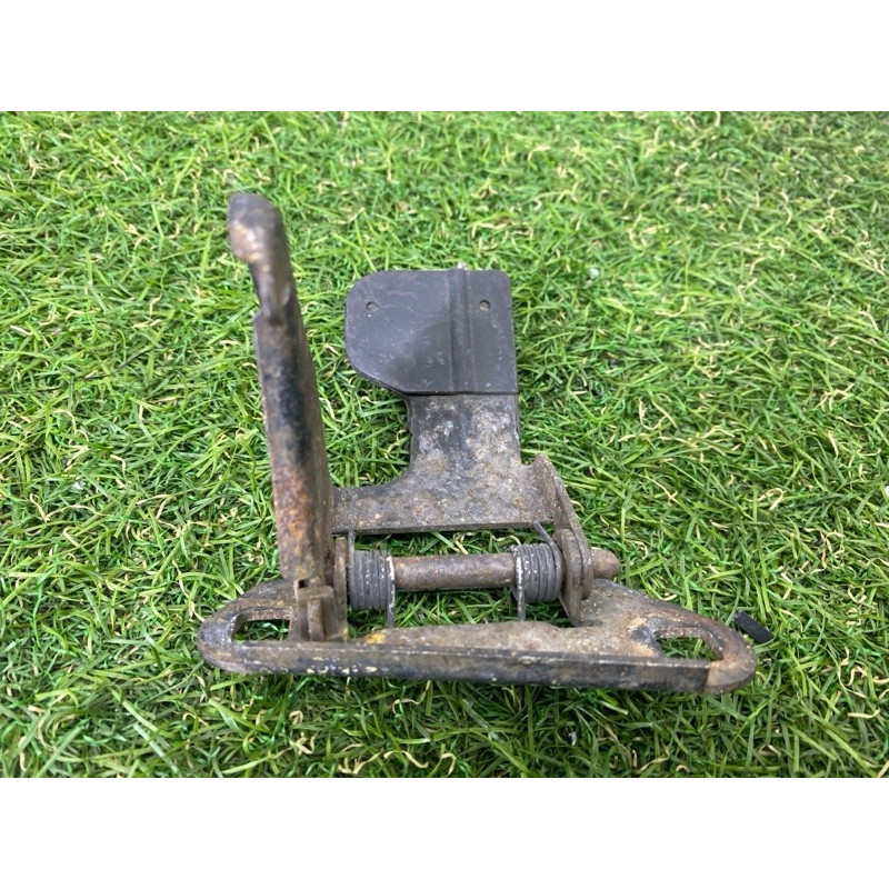 Замок капота (кузов і елементи) Land Rover Discovery 3