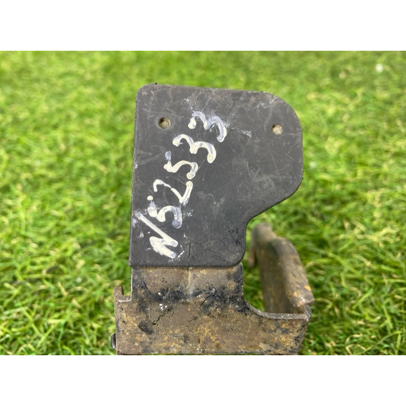 Замок капота (кузов і елементи) Land Rover Discovery 3