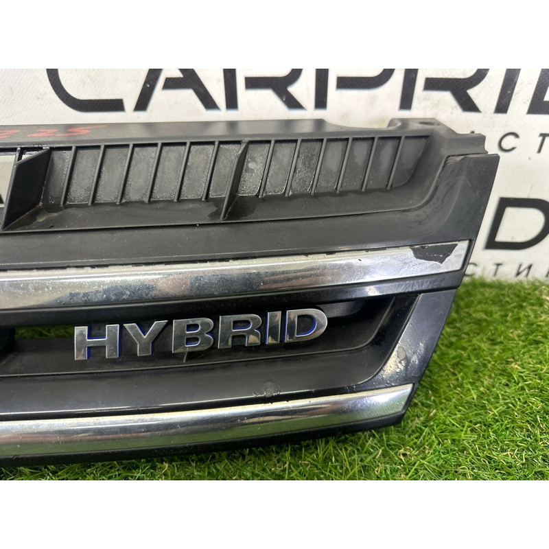 Решетка радиатора (наружные элементы кузова) Volkswagen Touareg NF 2012 3.0 Hybrid CGFA 7P6853651AZLL