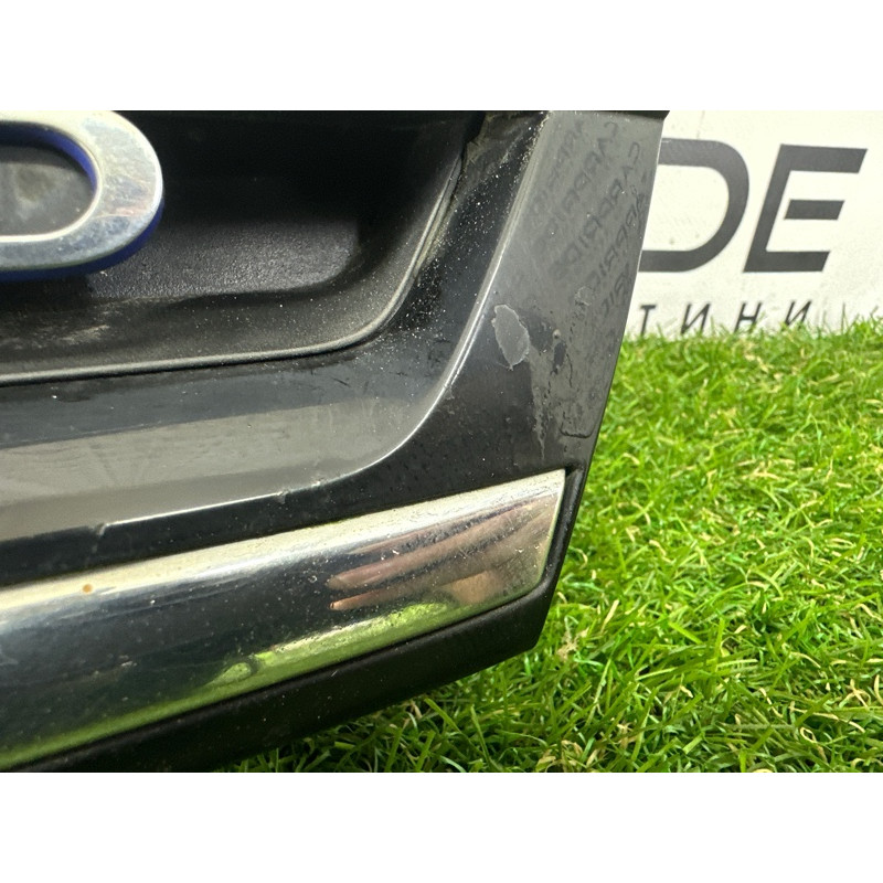 Решетка радиатора (наружные элементы кузова) Volkswagen Touareg NF 2012 3.0 Hybrid CGFA 7P6853651AZLL