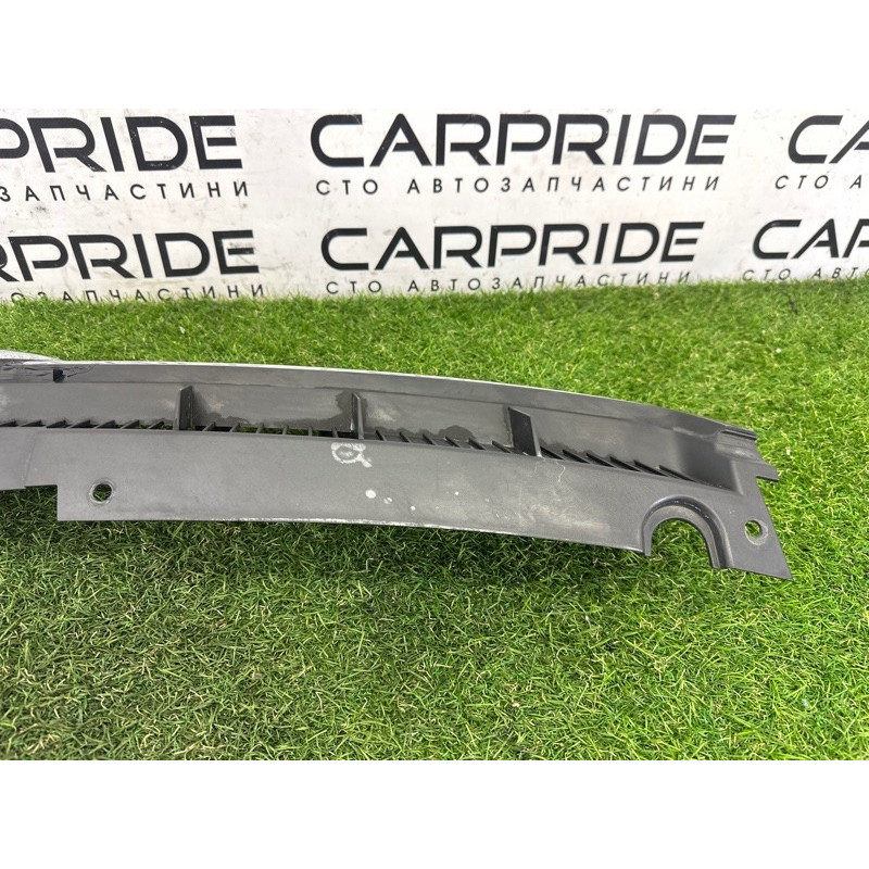 Решетка радиатора (наружные элементы кузова) Volkswagen Touareg NF 2012 3.0 Hybrid CGFA 7P6853651AZLL