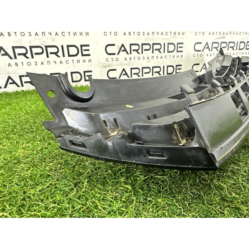 Решетка радиатора (наружные элементы кузова) Volkswagen Touareg NF 2012 3.0 Hybrid CGFA 7P6853651AZLL