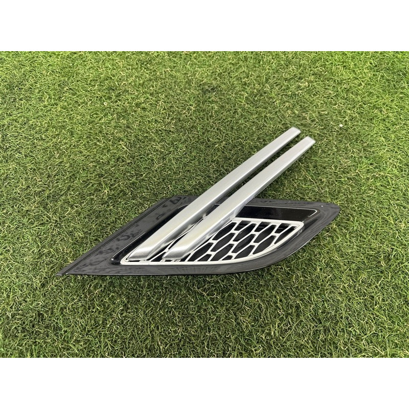 Молдинг крила (кузов и элементы) LAND ROVER RANGE ROVER Sport L494 2016 3.0 Diesel LR106331