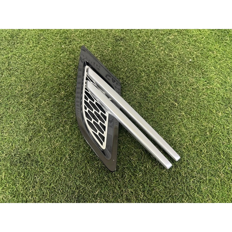 Молдинг крила (кузов и элементы) LAND ROVER RANGE ROVER Sport L494 2016 3.0 Diesel LR106331