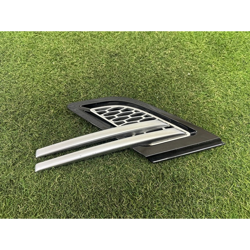 Молдинг крила (кузов и элементы) LAND ROVER RANGE ROVER Sport L494 2016 3.0 Diesel LR106331