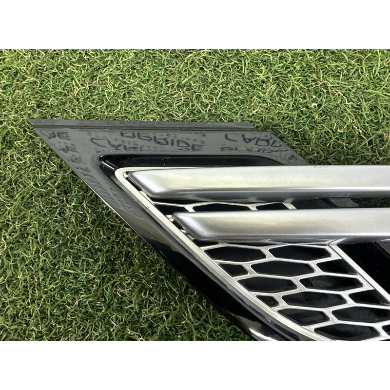 Молдинг крила (кузов и элементы) LAND ROVER RANGE ROVER Sport L494 2016 3.0 Diesel LR106331