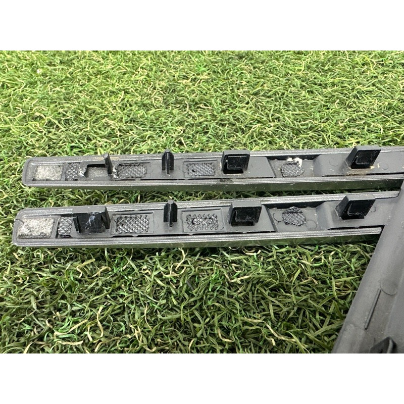 Молдинг крила (кузов и элементы) LAND ROVER RANGE ROVER Sport L494 2016 3.0 Diesel LR106331