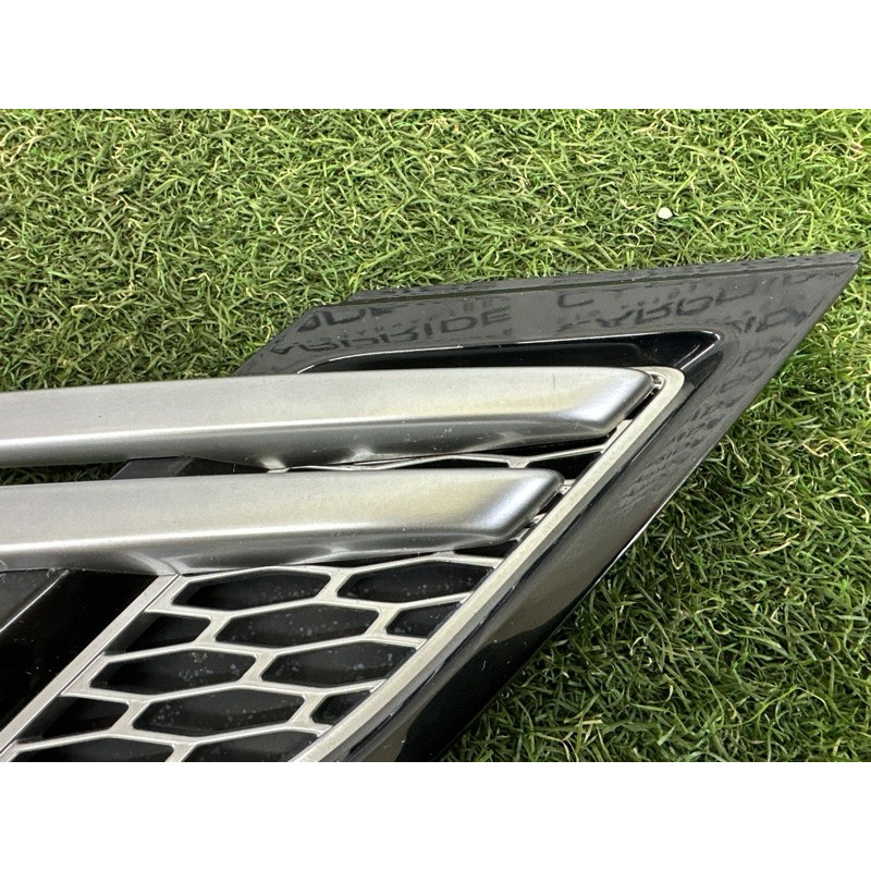 Молдинг крила (кузов и элементы) LAND ROVER RANGE ROVER Sport L494 2016 3.0 Diesel LR106235