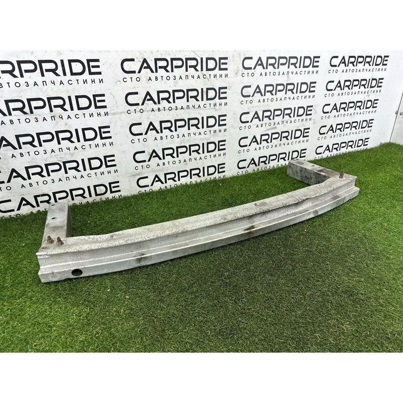 Усилитель бампера (наружные элементы кузова) AUDI Q5 8R 2010 3.2 CALB 8R0807313B