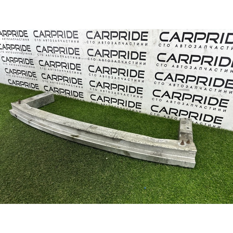 Усилитель бампера (наружные элементы кузова) AUDI Q5 8R 2010 3.2 CALB 8R0807313B