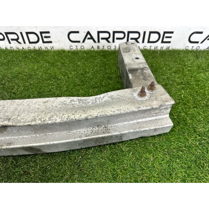 Усилитель бампера (наружные элементы кузова) AUDI Q5 8R 2010 3.2 CALB 8R0807313B