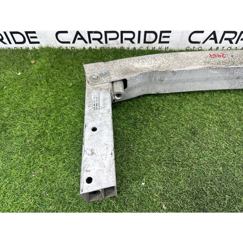 Усилитель бампера (наружные элементы кузова) AUDI Q5 8R 2010 3.2 CALB 8R0807313B